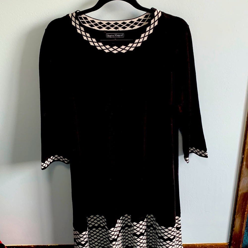 Black/White Abstract Sweater Dress